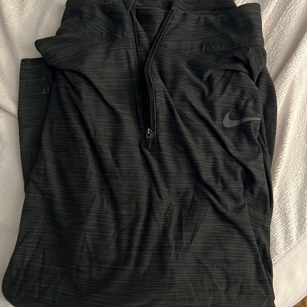 Nike Dri-fit pullover